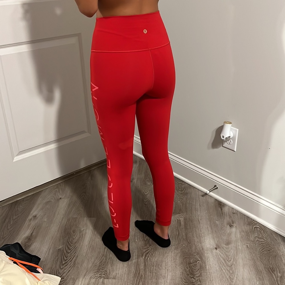 used once LIMITED EDITION lulu leggings - Picture 3 of 8